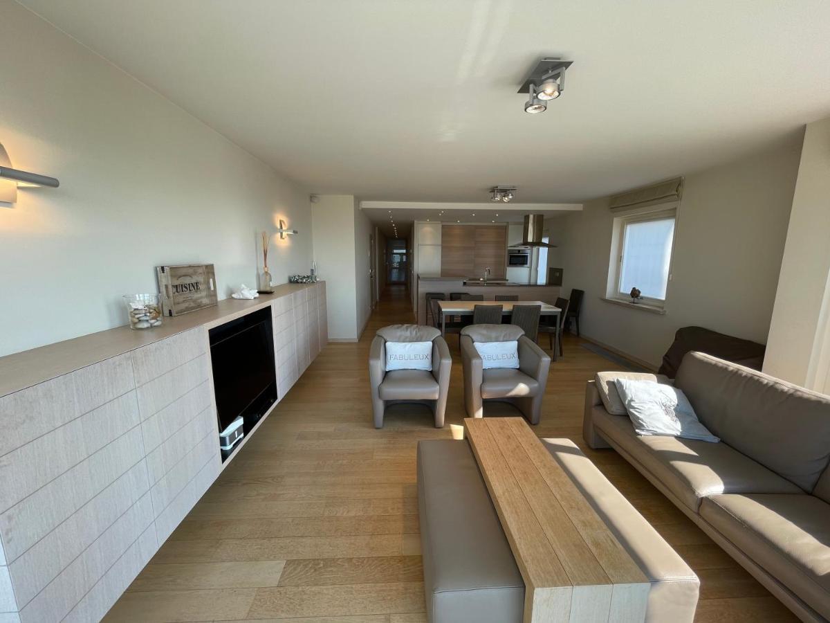 Appartement Seaview Koksijde Esterno foto